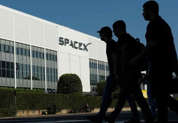 SpaceX bond sale signals markets are in ‘bubble territory’, warns Allianz CIO