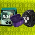Motorola Deal: Get a Free Smartwatch and Earbuds When You Buy a Razr